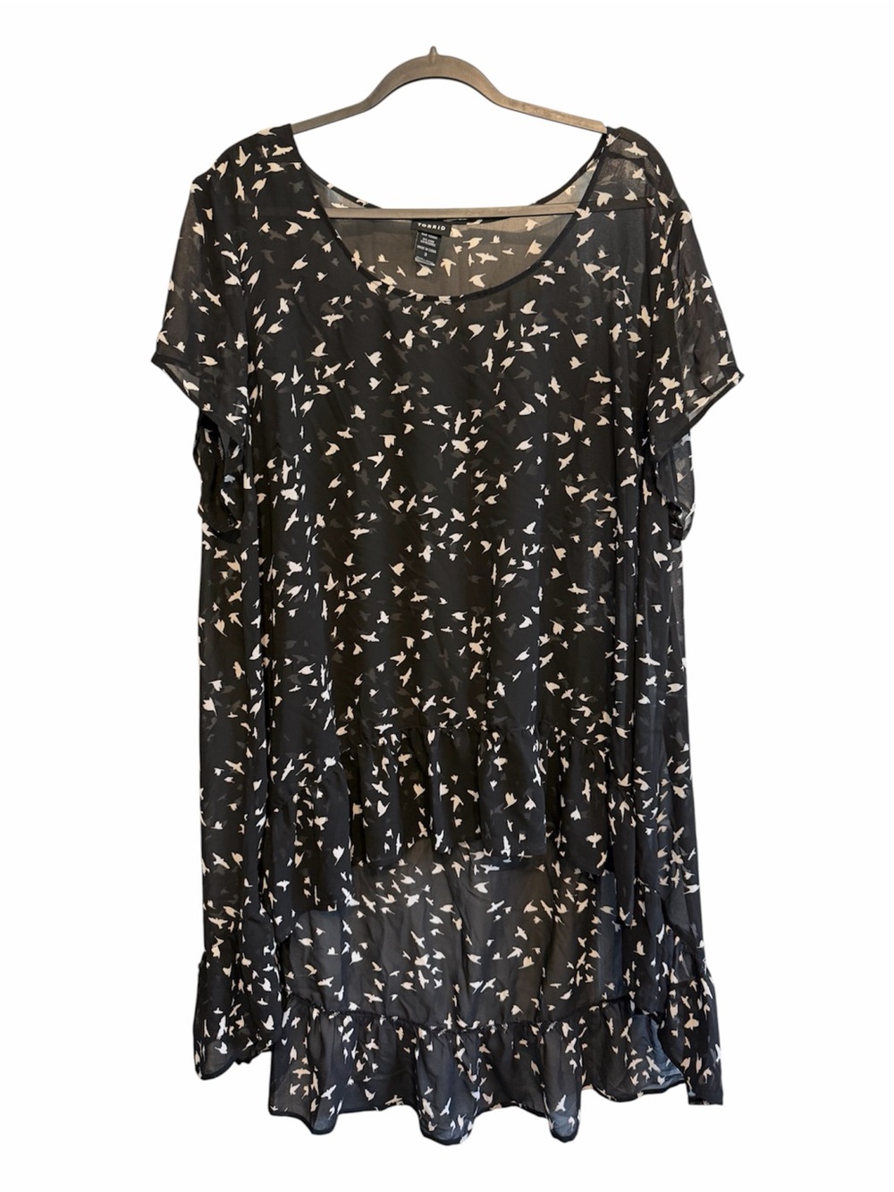 torrid Black Bird-Print Short Sleeve Ruffle Tunic
